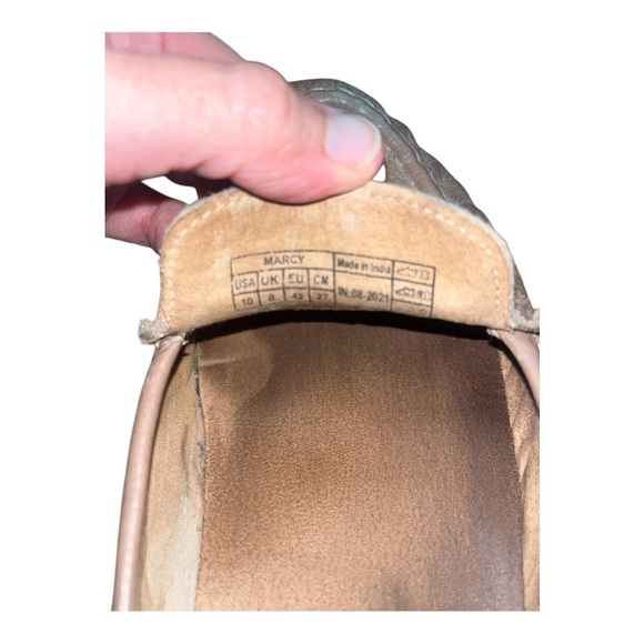 Brown pebbled leather women’s Vionic loafers in 10 Retired Style - Picture 3 of 6